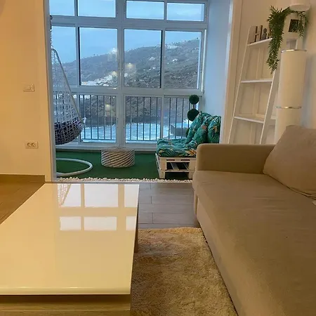 Apartment Inside The Wave Ii *